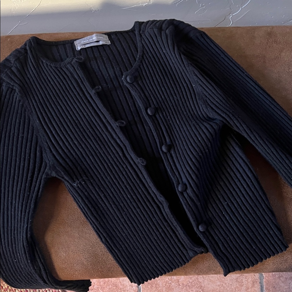 Black Ribbed cropped Cardigan Sweater